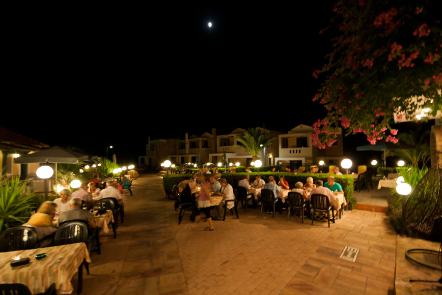 Sun Village Hotel, swimming pool image CLICK TO ENLARGE